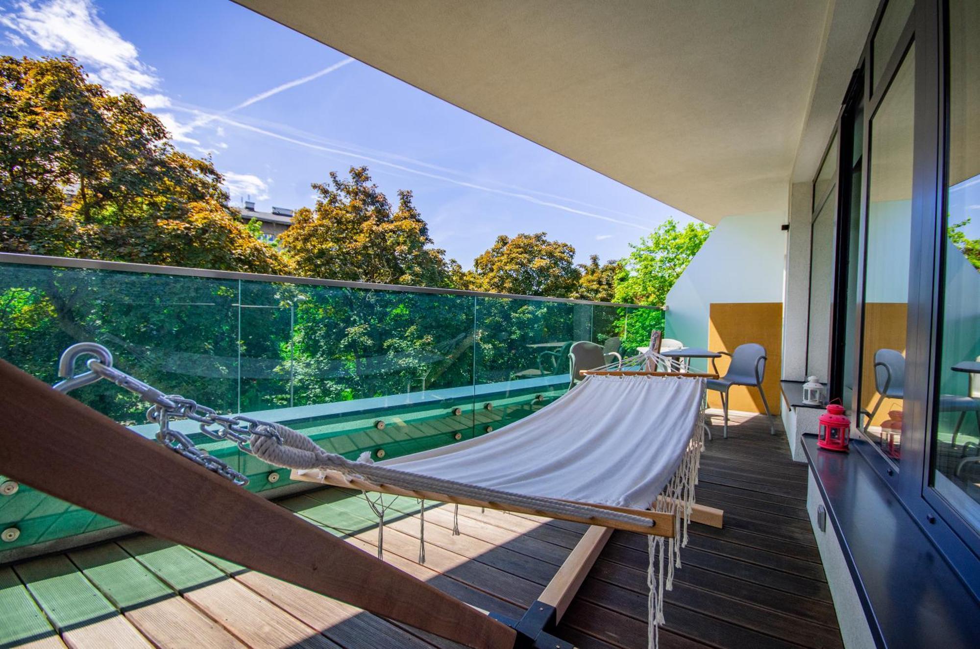 Inpoint Spacious Apartments Near Main Square & Kazimierz District Krakow Exterior photo